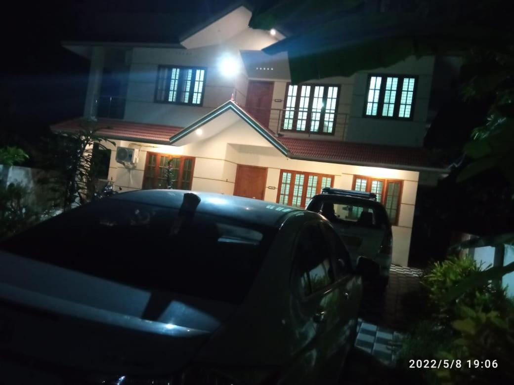 Appartamento Devi Kripa Residency Varkala Esterno foto