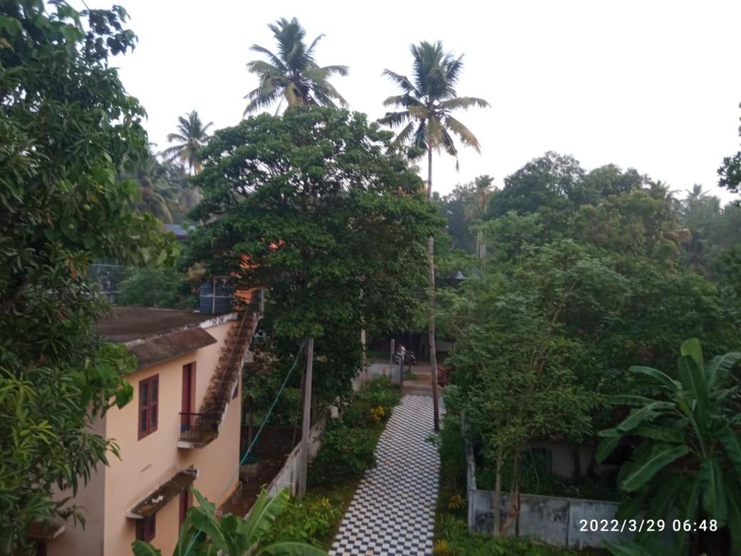 Appartamento Devi Kripa Residency Varkala Esterno foto