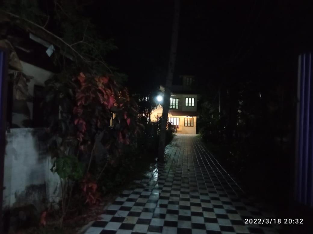 Appartamento Devi Kripa Residency Varkala Esterno foto