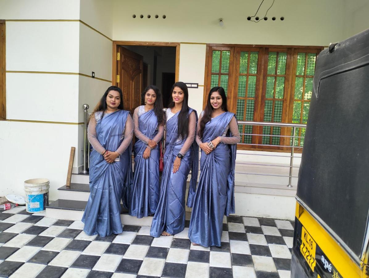 Appartamento Devi Kripa Residency Varkala Esterno foto